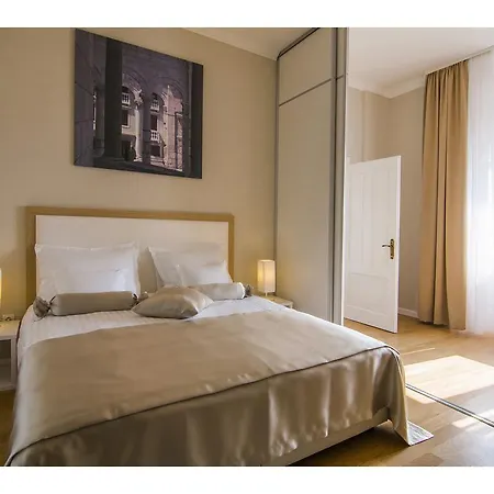 Riva Royal View Luxury * Σπλιτ