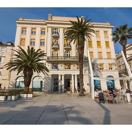 Riva Royal View Luxury Apartmán Split