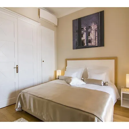 Riva Royal View Luxury דירה *
